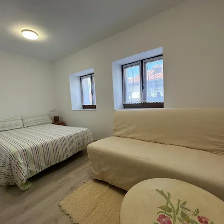 Casa Mildi Llanes 펜션 푸 데 야네스